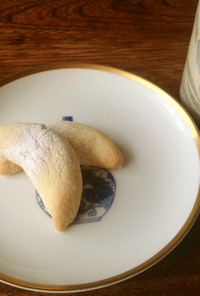 白い☆ほろほろのアーモンドクッキー