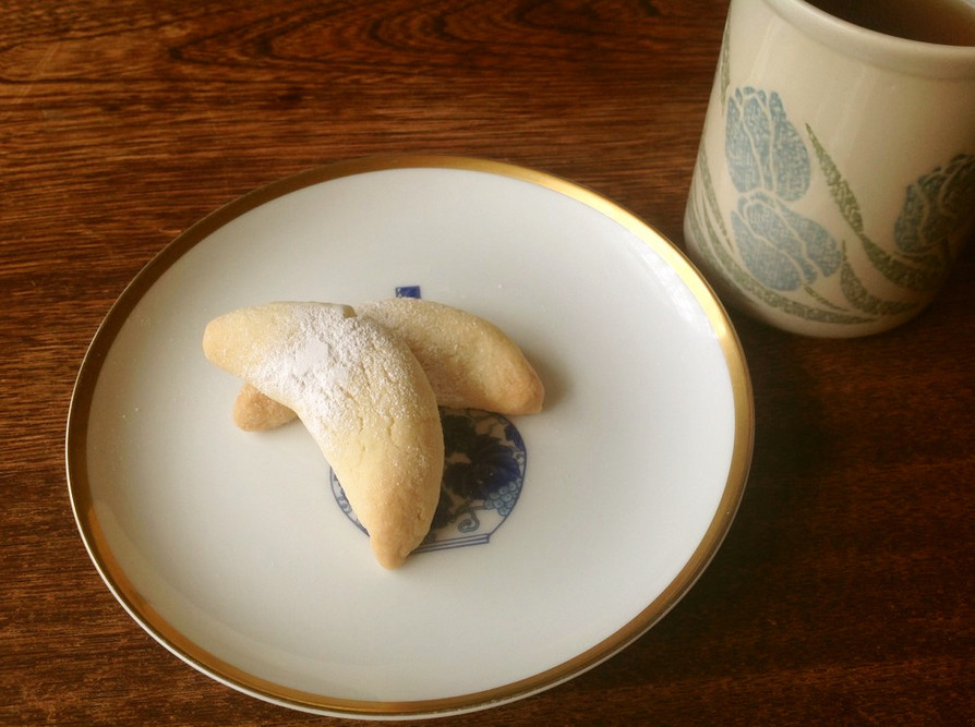 白い☆ほろほろのアーモンドクッキーの画像