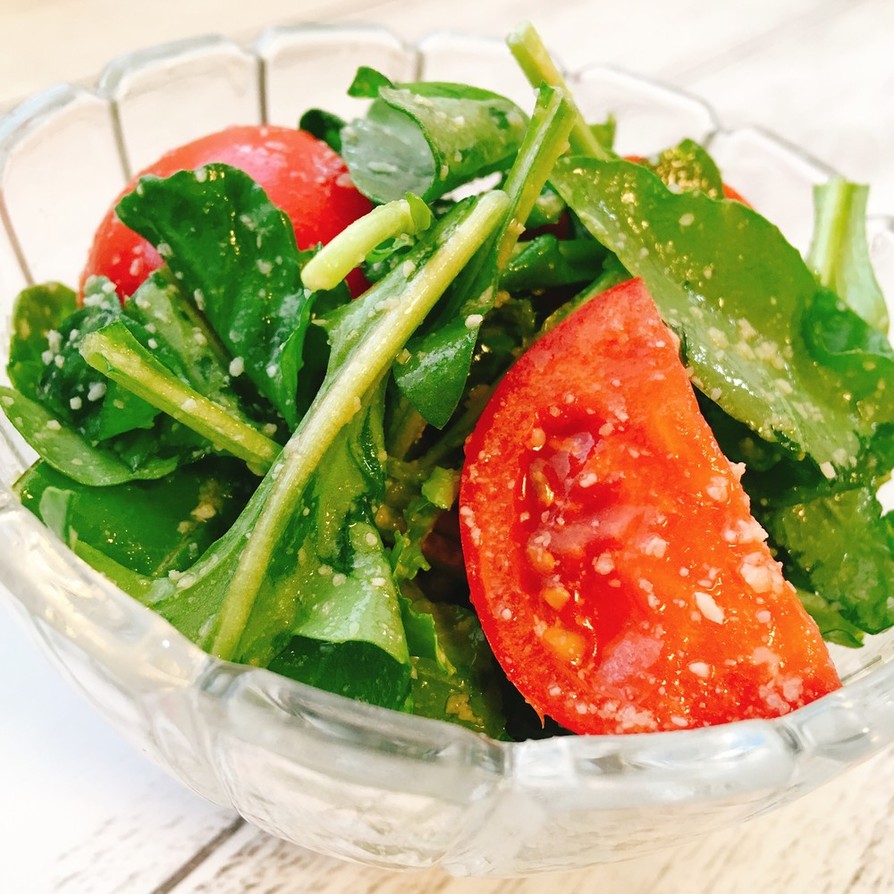 シンプル美味☆ルッコラとトマトのサラダの画像