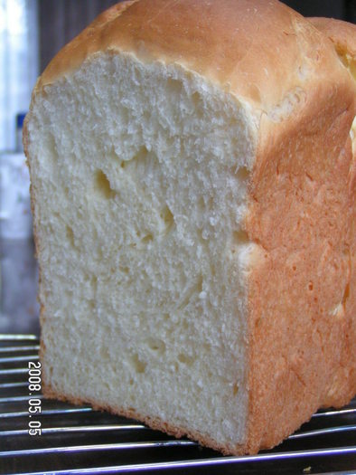 薄力粉のパンの写真