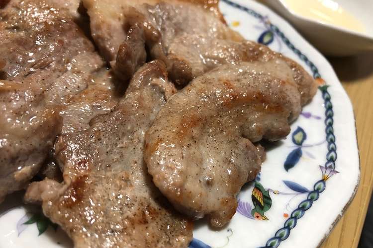 焼肉屋直伝 豚バラは塩胡椒とレモン汁で レシピ 作り方 By こゆぽんママ クックパッド