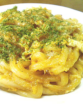 コクが濃厚!『うまうま中華風焼きうどん』