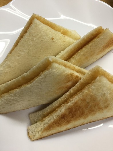 ピーナツバターのホットサンドイッチの写真