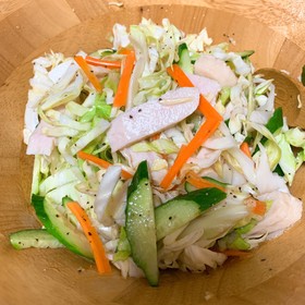 鶏ささみのサラダ