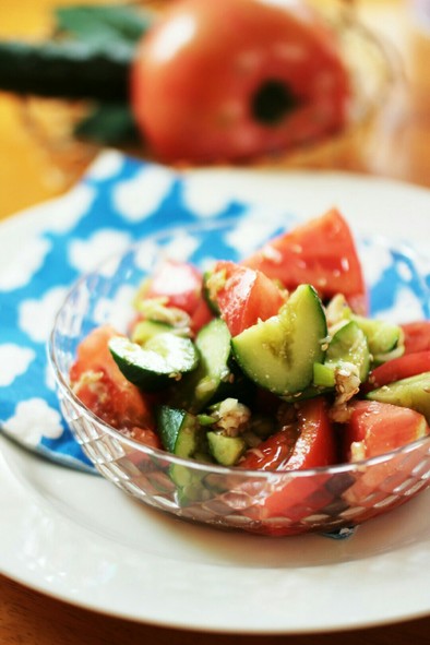 トマトときゅうりのパクパクサラダの写真