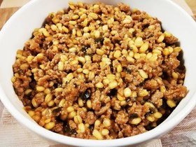 簡単レシピ☆もち麦入り辛肉味噌