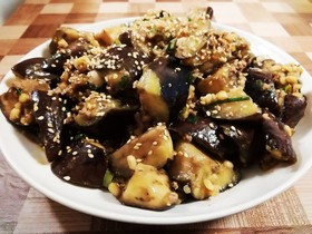 簡単レシピ☆手作り辛肉味噌で麻婆茄子