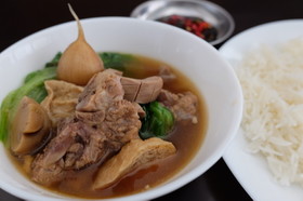 家でも簡単骨肉茶