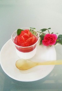イチゴのバラの飾り切り