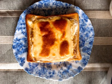 バスクチーズケーキ風（？）トーストの写真