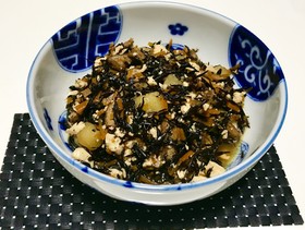 圧力鍋で作る 簡単ひじきの煮物