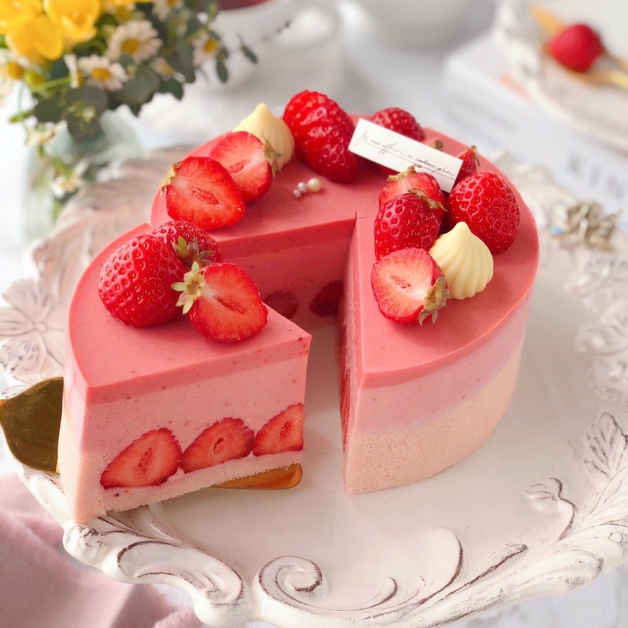 いちご感たっぷりチーズムースケーキ♡ by もえcafe 【クックパッド】 簡単おいしいみんなのレシピが396万品