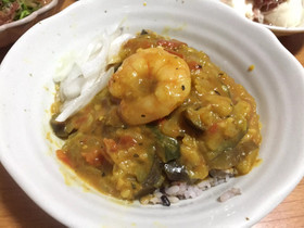 簡単ラタトゥイユでエビカレー