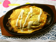 オム焼きそば♪たまご1つでコーティン具の写真