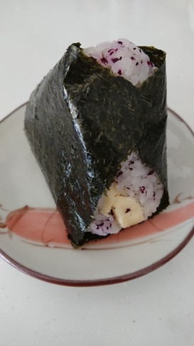 運動後の糖分補給に!しそチーズおにぎり☆