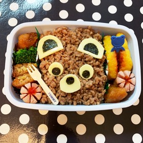 JKが作った「そぼろでくまさん弁当」