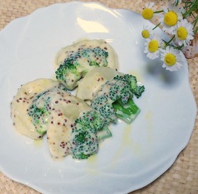 ブロッコリーとじゃが芋のビタミンサラダ