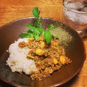 ひよこ豆のやさしいキーマカレー