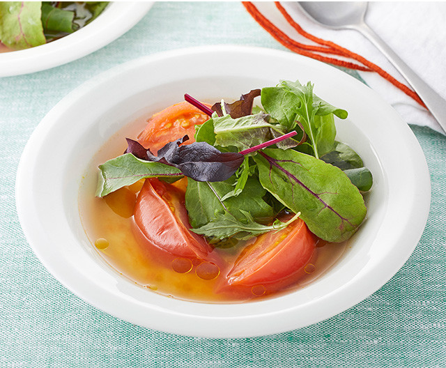 トマトとベビーリーフのサラダスープ by 味の素KKコンソメ 【クックパッド】 簡単おいしいみんなのレシピが350万品