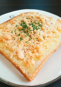 簡単♪鮭×胡麻×粉チーズのトースト