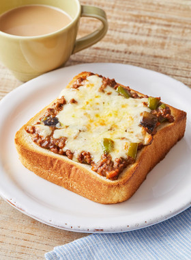 のせるだけ!チーズカレートースト