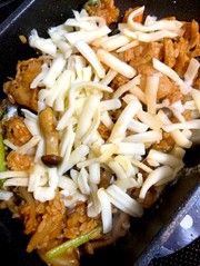 簡単10分!チーズタッカルビ飯!の写真