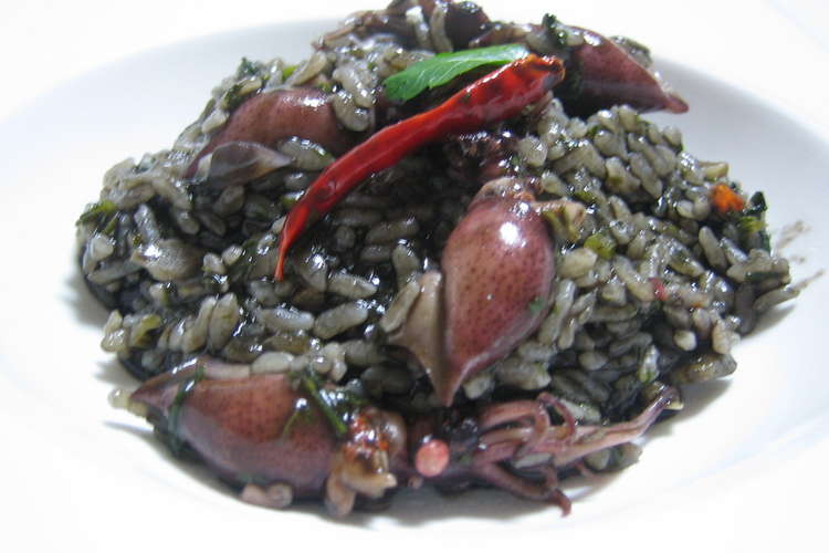 ホタルイカのイカ墨リゾット レシピ 作り方 By よっすぃーー クックパッド 簡単おいしいみんなのレシピが361万品