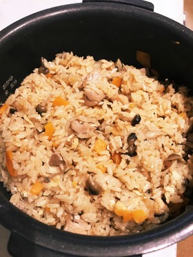 【3合】超簡単なのに美味しい炊き込みご飯