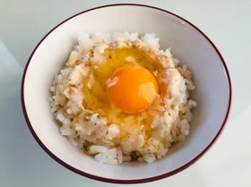 きざみねぎ塩チューブで卵かけご飯