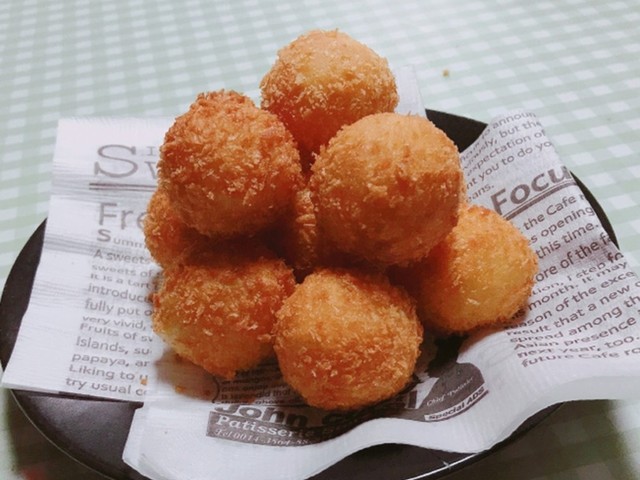 サクサク ビヨ ン チーズボール レシピ 作り方 By えみちり クックパッド 簡単おいしいみんなのレシピが349万品