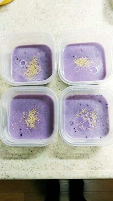 糖質制限♪紫芋パウダーの牛乳寒天の写真
