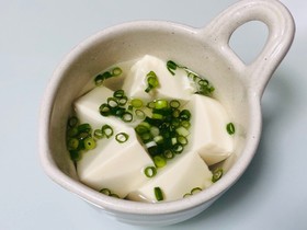 レンジで簡単☆豆腐の白だしスープ