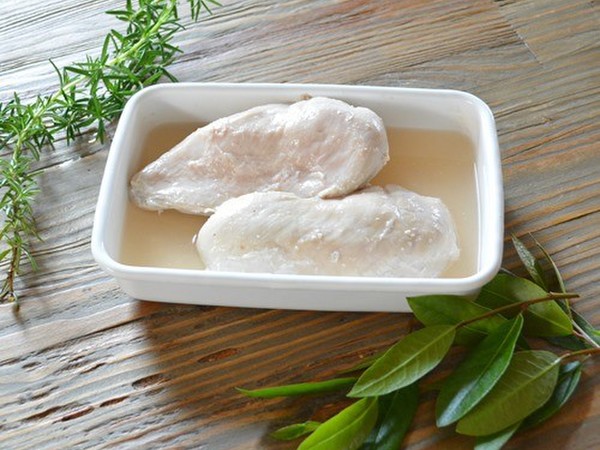 *炊飯器で柔らかシンプルチキン*