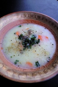 トルコ料理風　ポテトのスープ