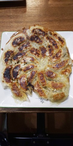 ニラの代わりにカンゾウを入れた餃子♪