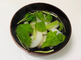 簡単☆かぶと三つ葉のお吸い物
