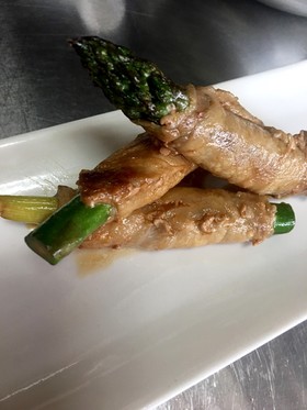 アスパラガスの豚肉巻き
