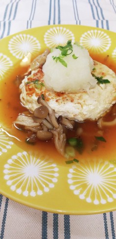 和風あんかけの豆腐ハンバーグ
