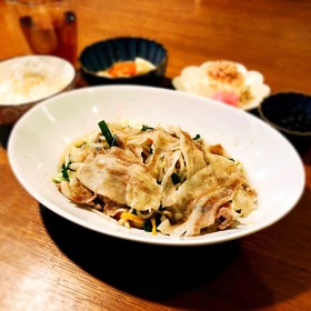 レンジで簡単!豚バラともやしの重ね蒸し