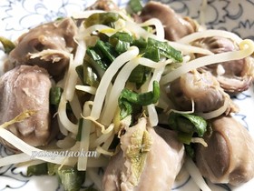 簡単♪砂肝とモヤシ、ネギのレモン炒め