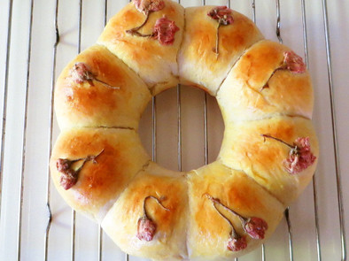 もちもち♬ミニ桜餅入り♡ちぎりパン♪の写真