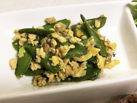 野菜嫌いな娘も絶賛☆絹さやの卵炒め