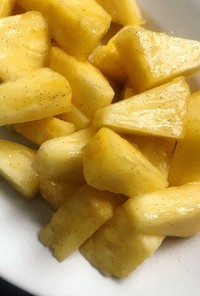 絶品デザート パイナップルのバニラマリネ