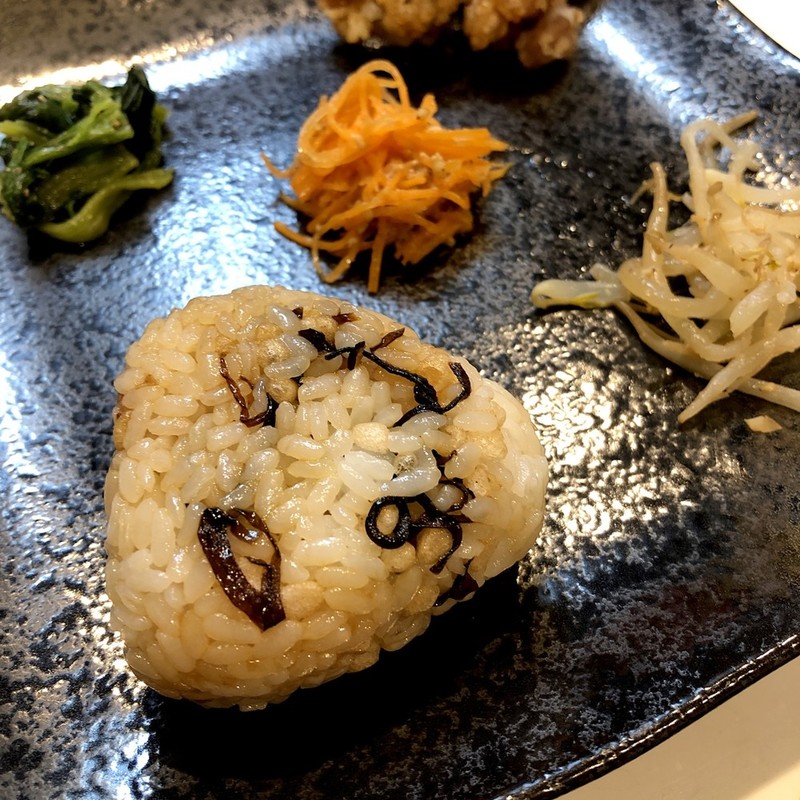 みんなが作ってる 悪魔のおにぎり 塩こんぶのレシピ クックパッド 簡単おいしいみんなのレシピが355万品