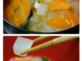 大根ダイスとズッキーニのお味噌汁☆