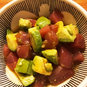 低糖質!マグロとアボカドの漬け
