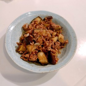 茄子入りそぼろ丼