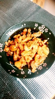 鶏皮とセセリの甘辛唐揚げ❤の写真