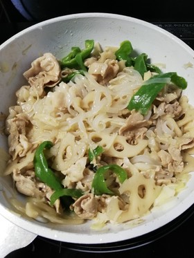 肉野菜ライスヌードル炒め