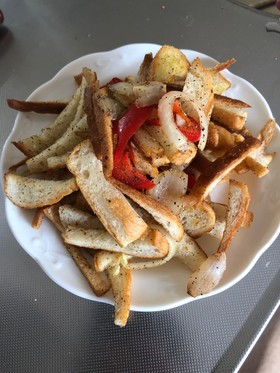 スパイスで食パンのミミ